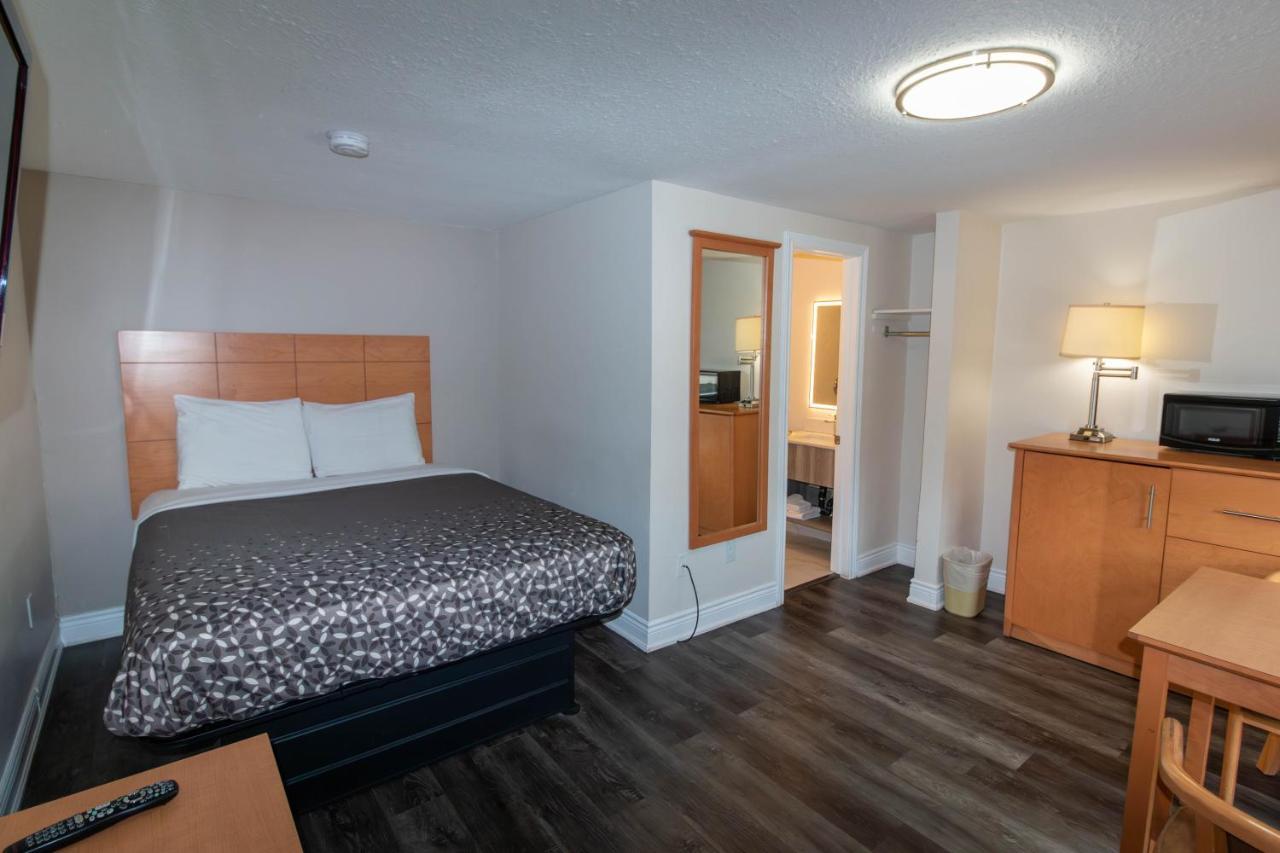 Borden Inn And Suites Angus Dış mekan fotoğraf