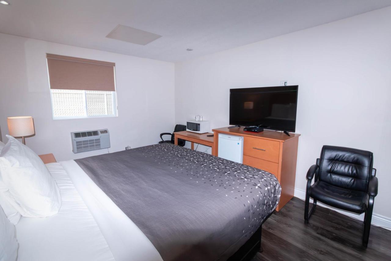 Borden Inn And Suites Angus Dış mekan fotoğraf
