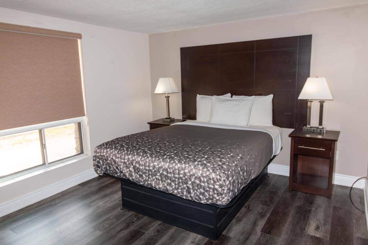 Borden Inn And Suites Angus Dış mekan fotoğraf